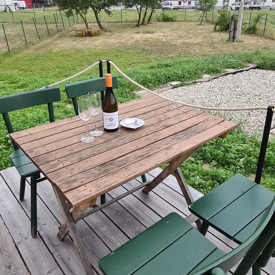 Tiny House Neusiedl an der Zaya Exterior foto