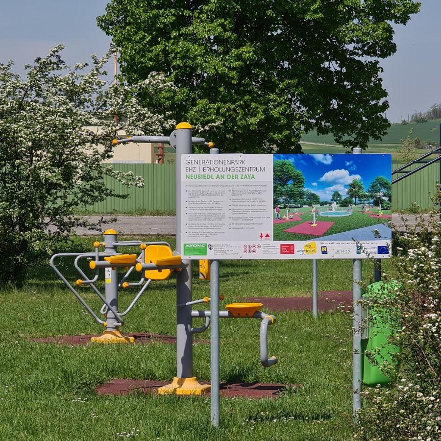 Tiny House Neusiedl an der Zaya Exterior foto